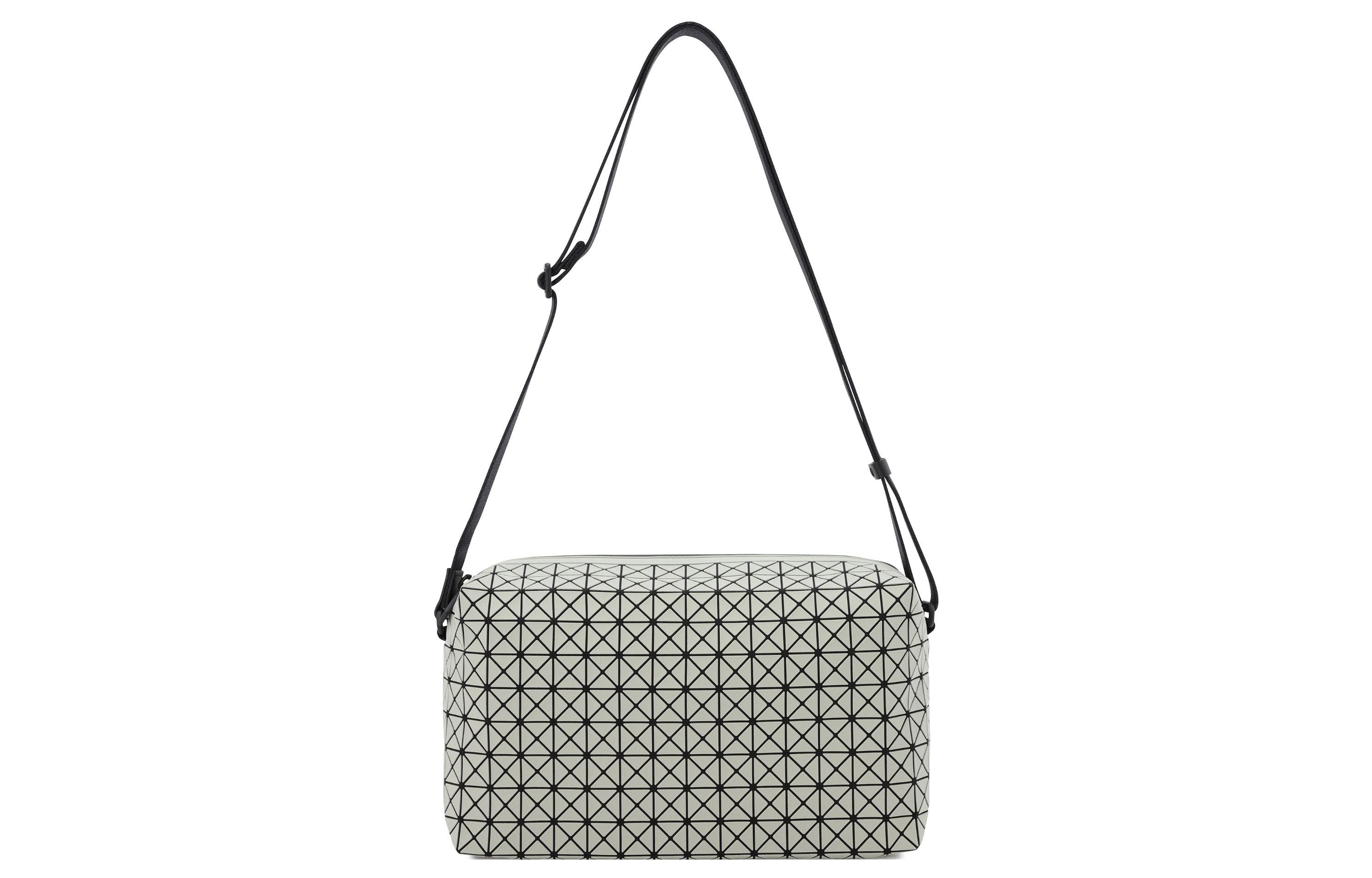 ISSEY MIYAKE Нейлоновая седельная сумка-бокс через плечо унисекс среднего размера светло-серого цвета
ISSEY MIYAKE Нейлоновая седельная сумка-бокс через плечо унисекс среднего размера светло-серого цвета