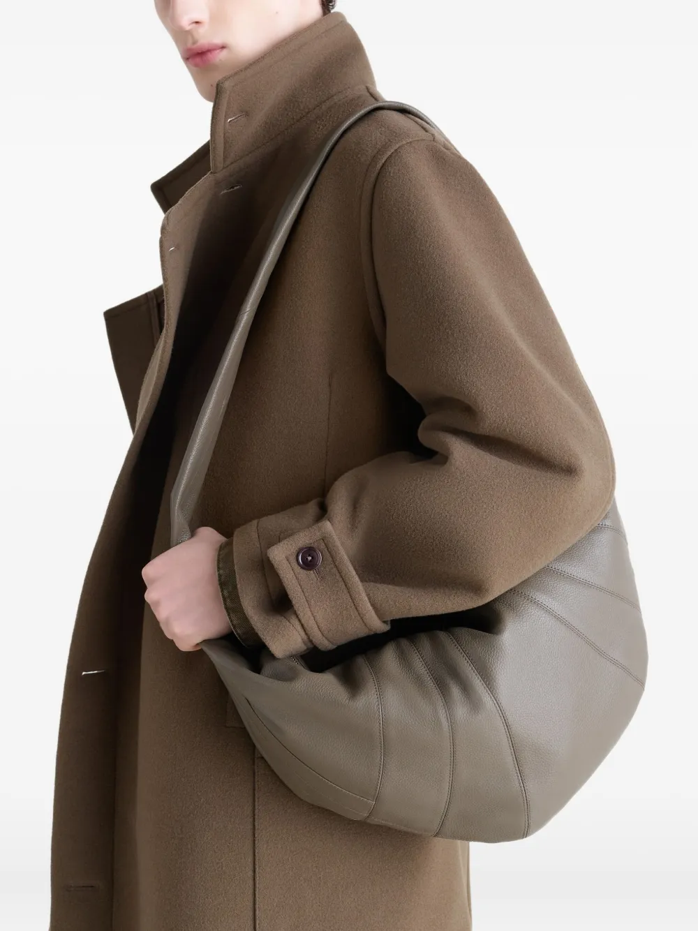 Большая сумка на плечо Croissant LEMAIRE, нейтральный
Большая сумка на плечо Croissant LEMAIRE, нейтральный