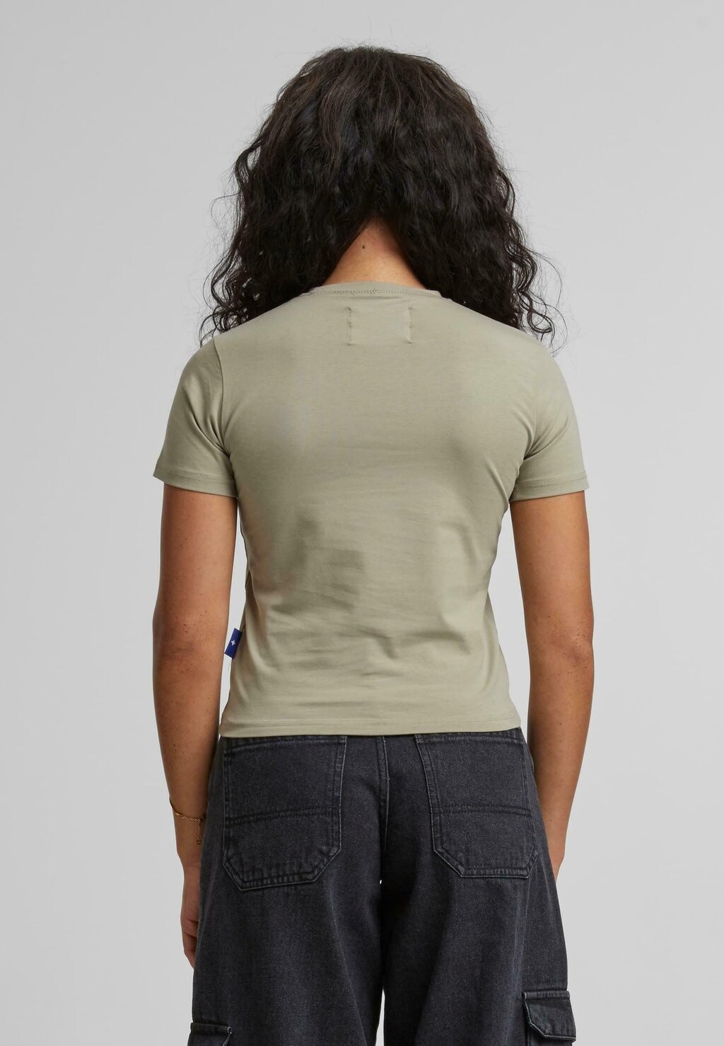 Футболка с принтом PEQUS, серый
Футболка с принтом PEQUS, серый