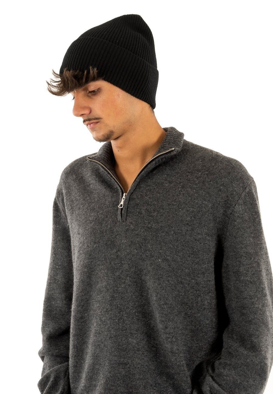 Шапка Helly Hansen Beanie, Noir/Black
Шапка Helly Hansen Beanie, Noir/Black