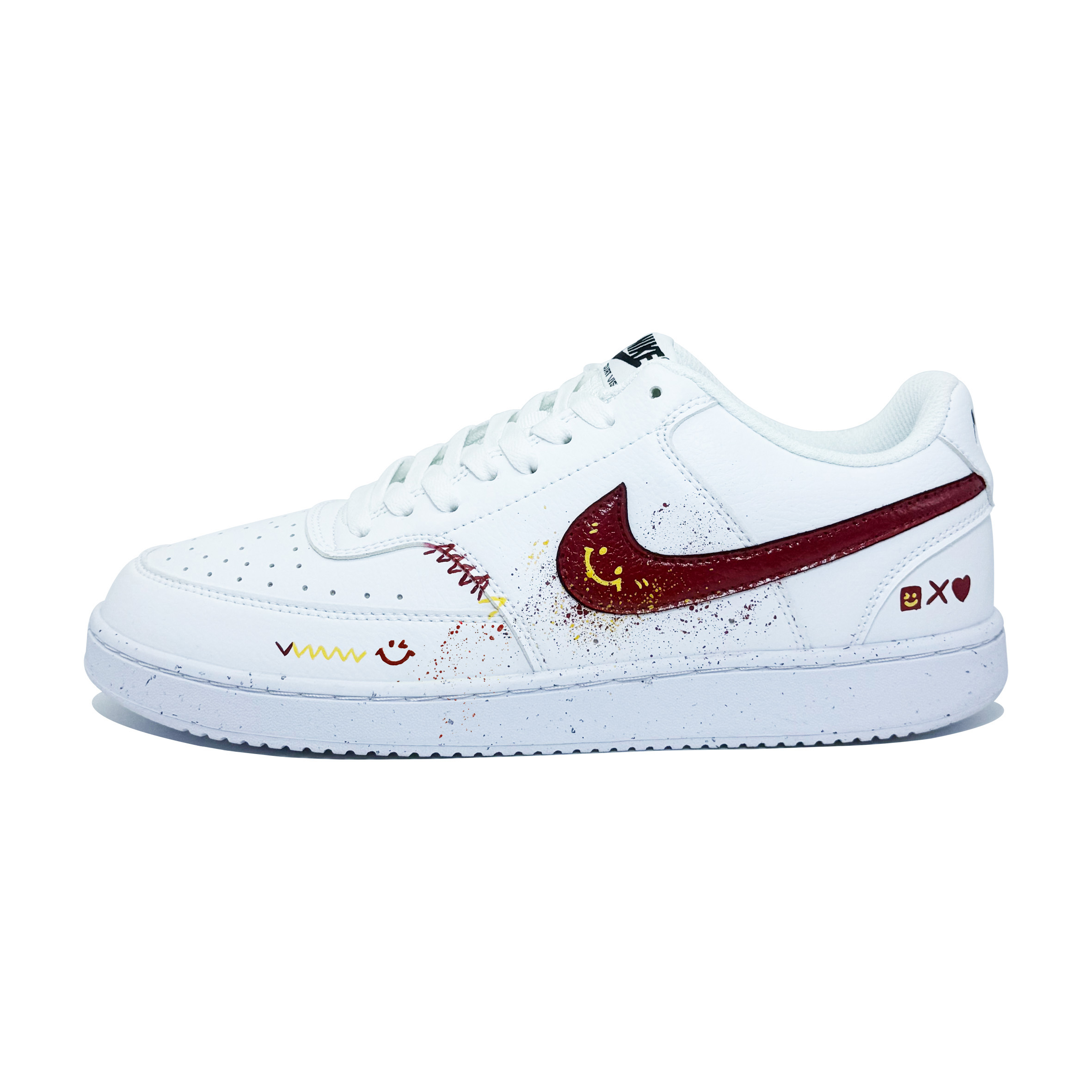 Nike Мужские низкие скейтборд-кроссовки Court Vision 1 Red Forbidden Zone с амортизацией и износостойким покрытием, ярких цветов
Nike Мужские низкие скейтборд-кроссовки Court Vision 1 Red Forbidden Zone с амортизацией и износостойким покрытием, ярких цветов