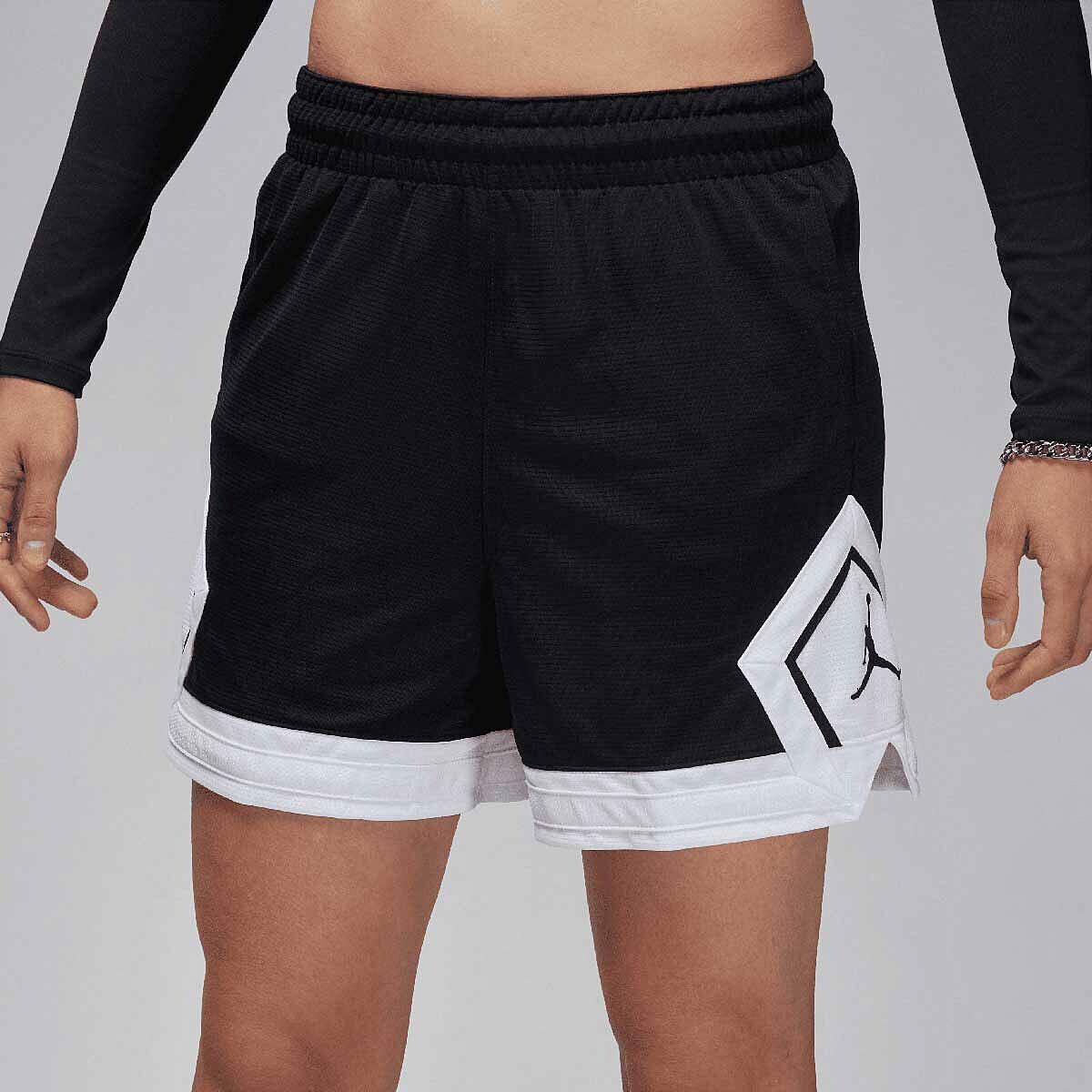 Шорты W SPORT DIAMOND SHORTS 4IN Jordan, цвет Black/White/White
Шорты W SPORT DIAMOND SHORTS 4IN Jordan, цвет Black/White/White