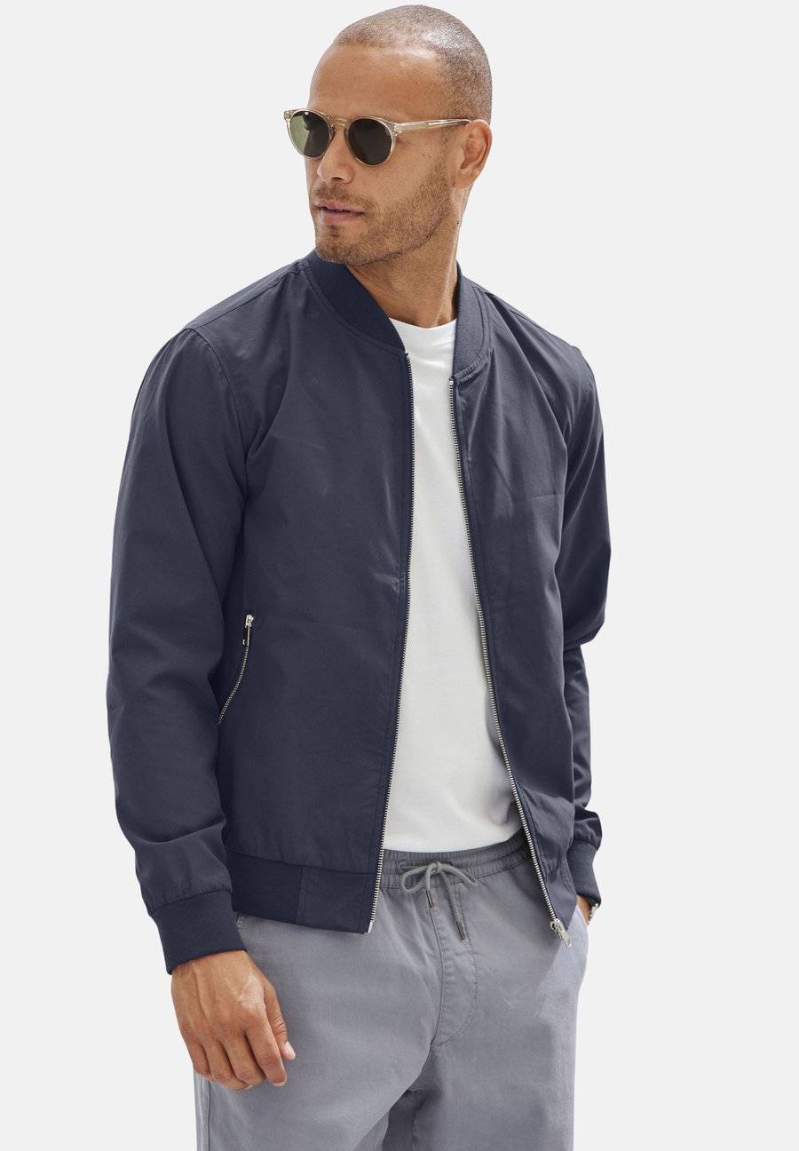 Куртка john devin Bomber Jacket, Navy/Blue
Куртка john devin Bomber Jacket, Navy/Blue