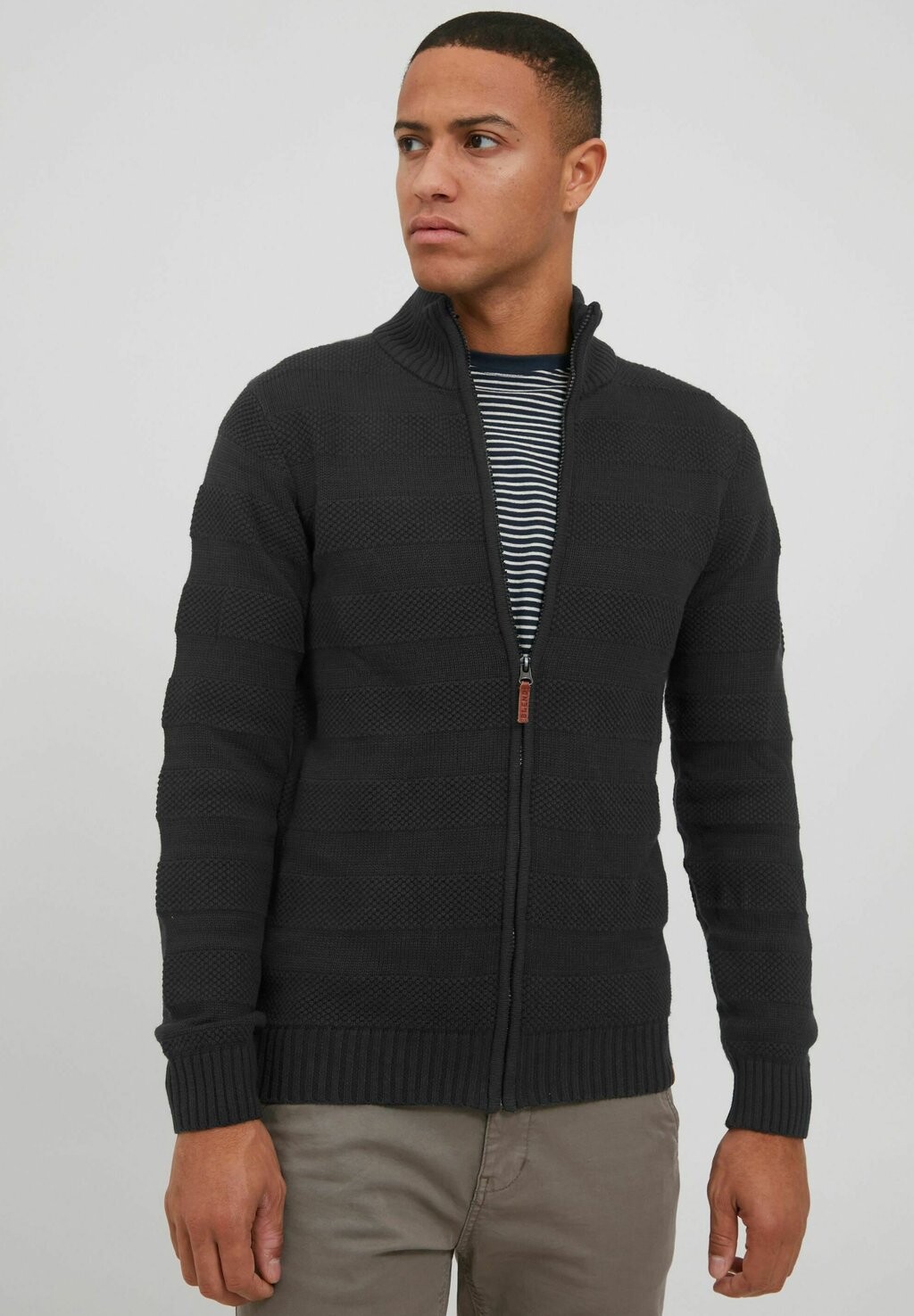 Кардиган GALMARO Blend, цвет asphalt
Кардиган GALMARO Blend, цвет asphalt