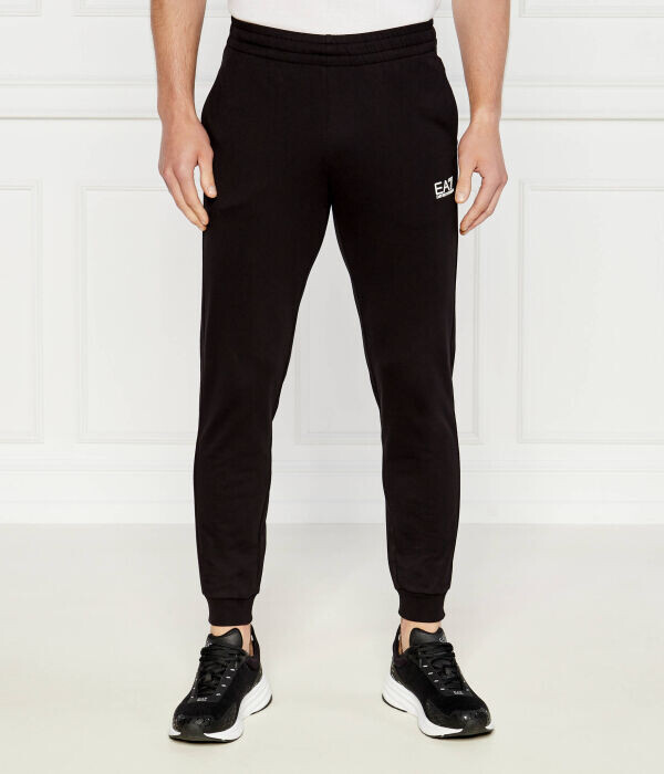 Штаны спортивные Ea7 Regular Fit с логотипом, черный
Штаны спортивные Ea7 Regular Fit с логотипом, черный