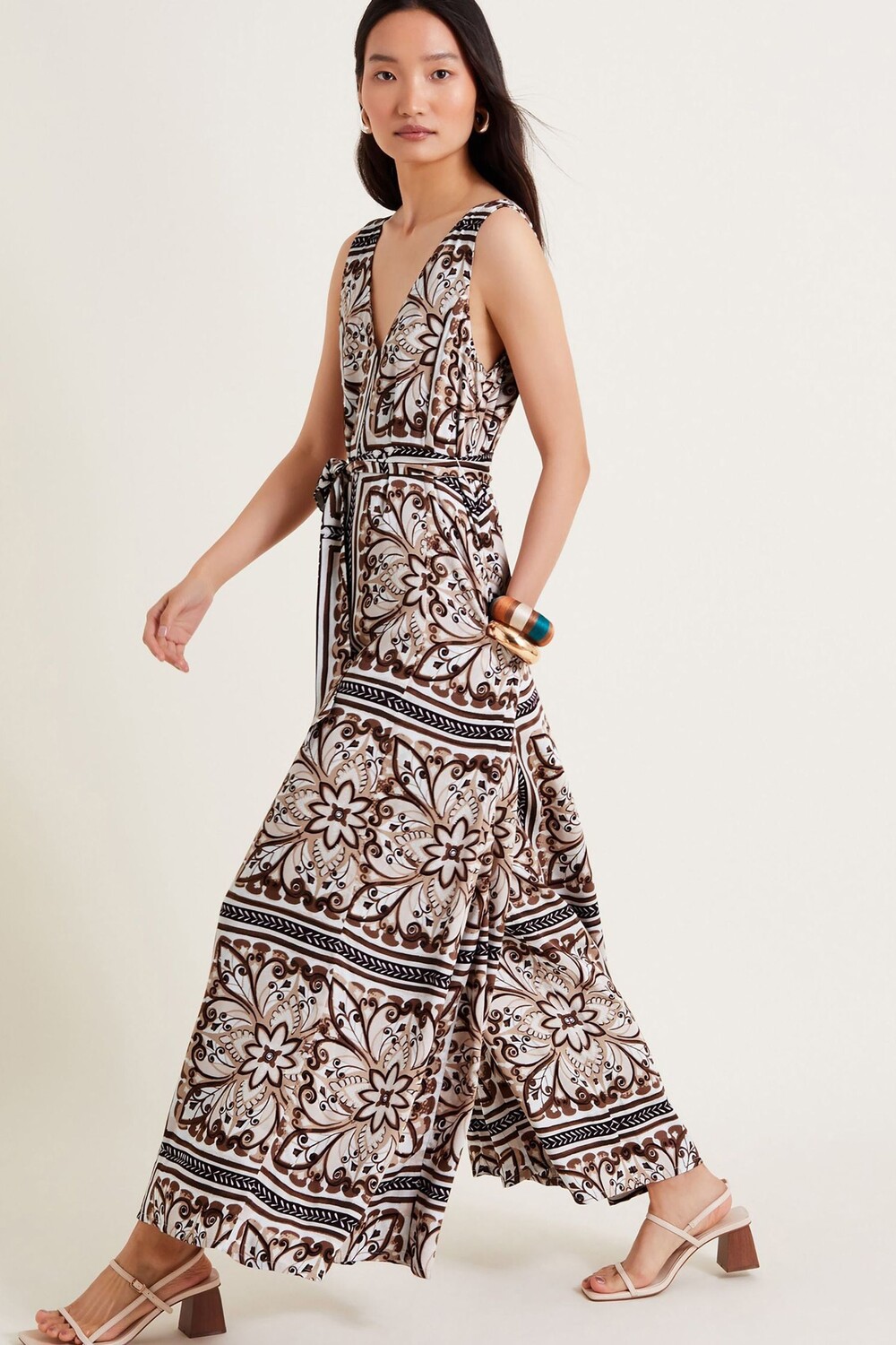 Широкий комбинезон Emilia Monsoon, коричневый
Широкий комбинезон Emilia Monsoon, коричневый