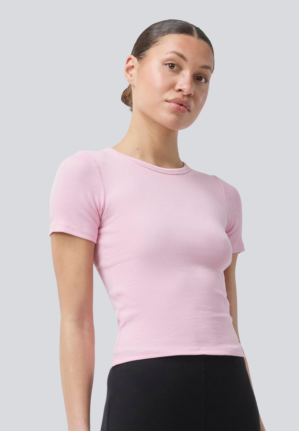 Базовая футболка IGOR SHORT Modström, светло-розовый
Базовая футболка IGOR SHORT Modström, светло-розовый