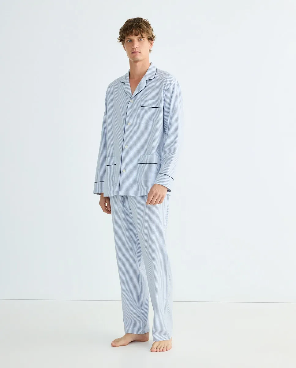 Мужская пижама из вельвета в полоску Emidio Tucci, светло-голубой
Мужская пижама из вельвета в полоску Emidio Tucci, светло-голубой