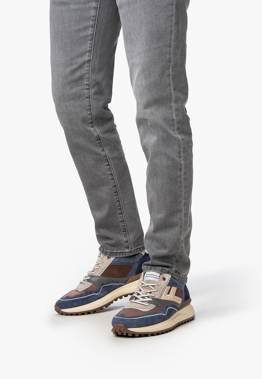 Кроссовки Floris van Bommel NOPPI, Blue
Кроссовки Floris van Bommel NOPPI, Blue