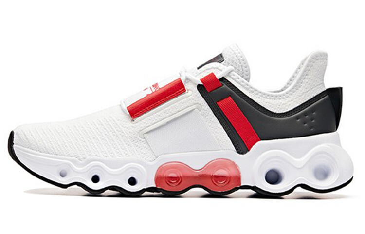 Кроссовки мужские с низким верхом белые/серо-углеродного цвета/университетский красный Anta
Кроссовки мужские с низким верхом белые/серо-углеродного цвета/университетский красный Anta