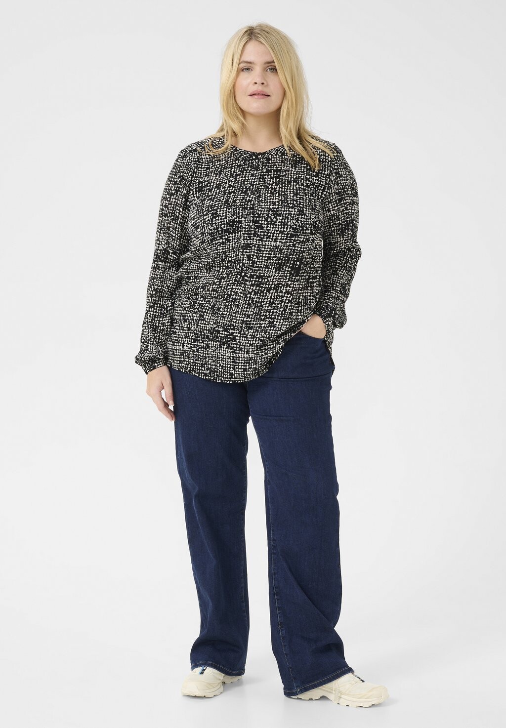 Блуза Kaffe Curve, черный
Блуза Kaffe Curve, черный