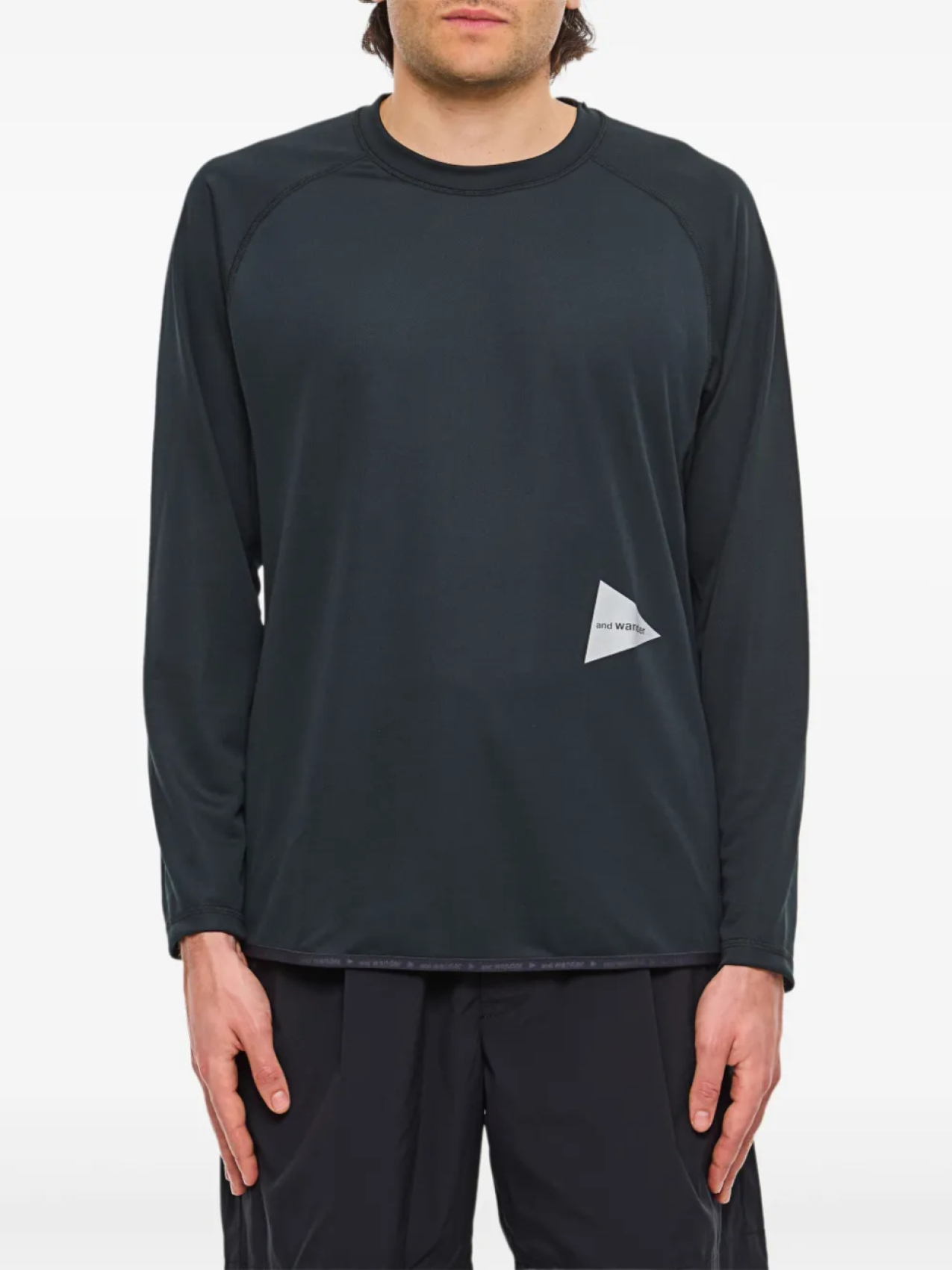 Футболка с принтом логотипа And Wander, серый
Футболка с принтом логотипа And Wander, серый