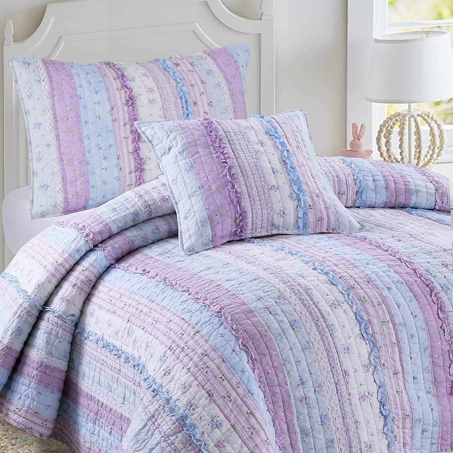 Комплект из покрывала и 2 наволочек с рюшами Cozy Line Home Fashions, фиолетовый
Комплект из покрывала и 2 наволочек с рюшами Cozy Line Home Fashions, фиолетовый