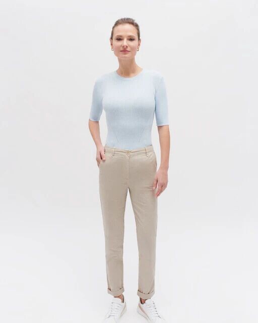 Женские прямые брюки приталенного кроя с итальянскими карманами Caroll, бежевый
Женские прямые брюки приталенного кроя с итальянскими карманами Caroll, бежевый