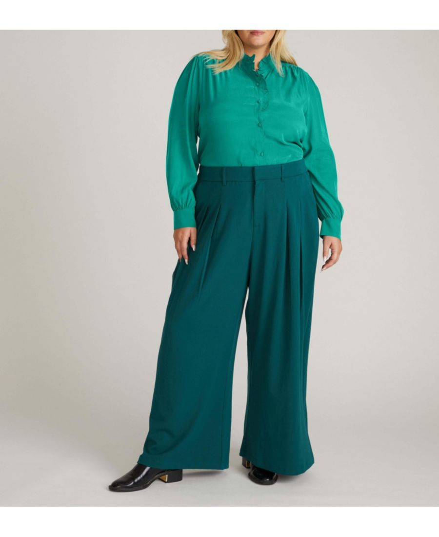 Блузка Endora из эластичного купро больших размеров Universal Standard, Green tourmaline
Блузка Endora из эластичного купро больших размеров Universal Standard, Green tourmaline