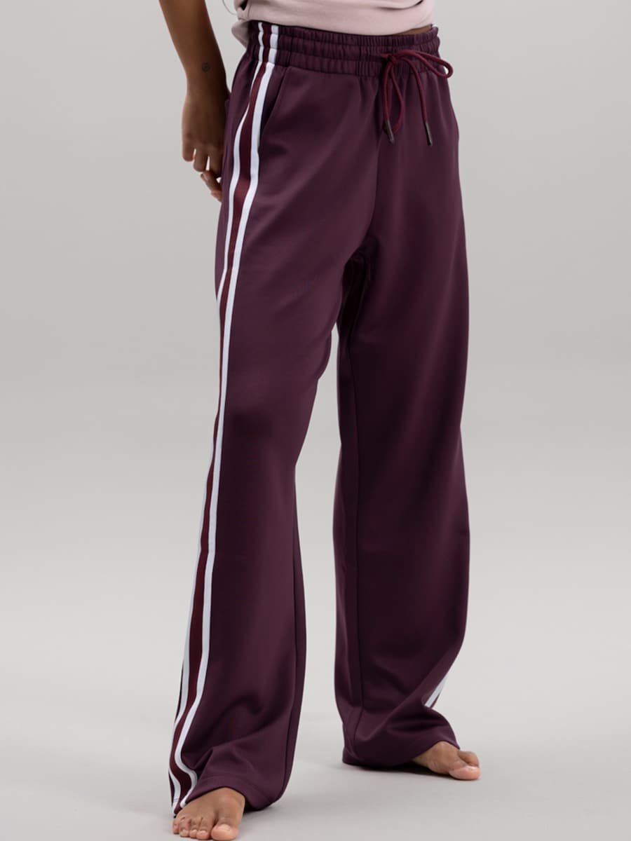 Свободные спортивные брюки Hey Honey Phoenix, Wine Red
Свободные спортивные брюки Hey Honey Phoenix, Wine Red