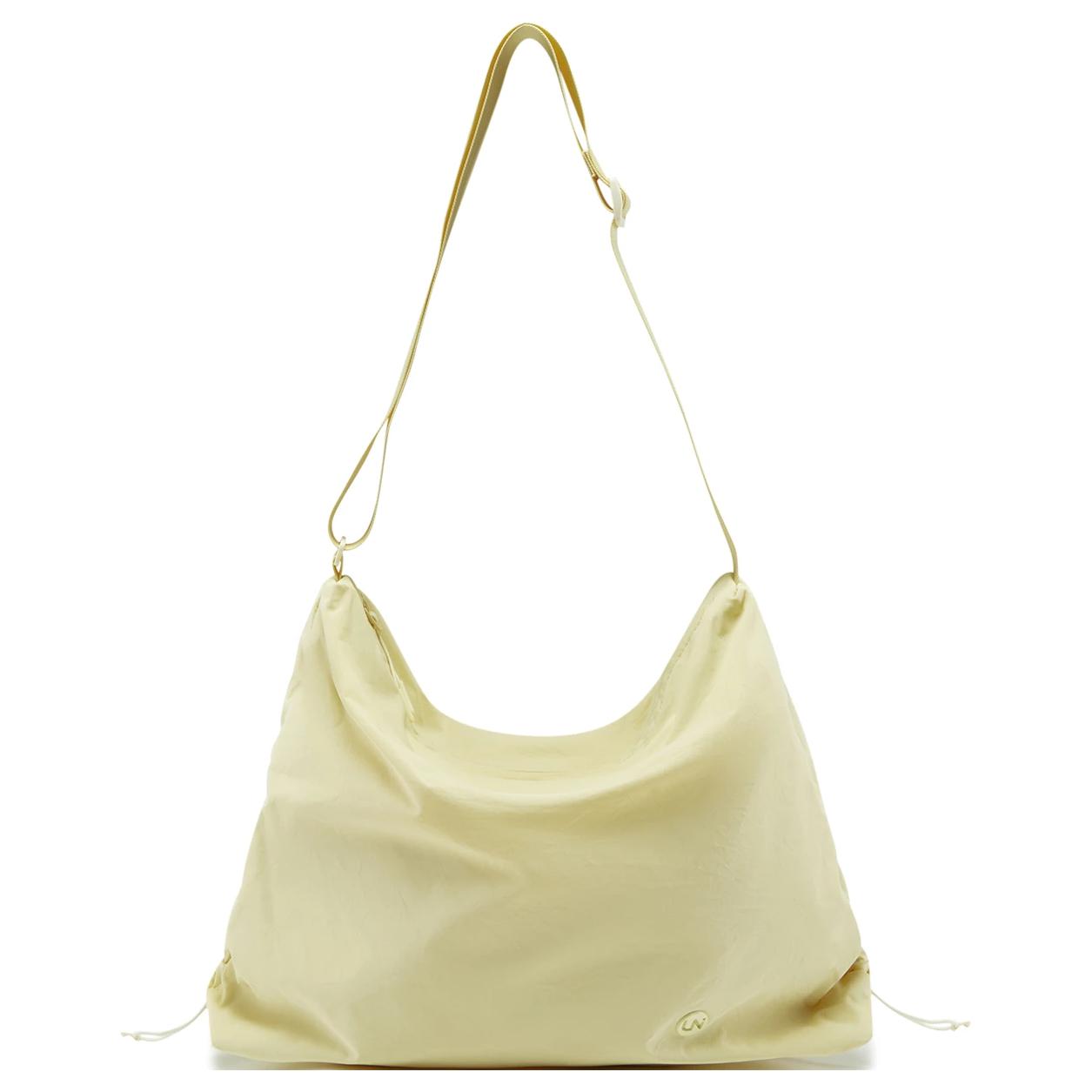 LINING Полиэстеровая сумка через плечо унисекс нежно-гусиный желтый, Tender Goose Yellow
LINING Полиэстеровая сумка через плечо унисекс нежно-гусиный желтый, Tender Goose Yellow