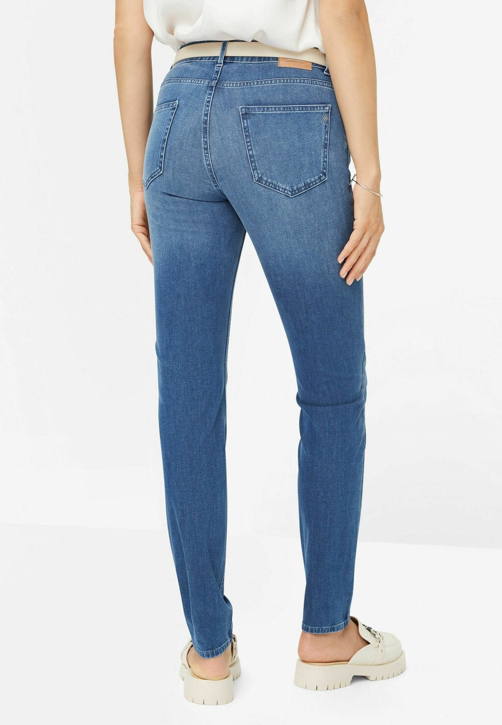 Джинсы облегающего кроя STYLE SHAKIRA BRAX, цвет Stone Blue Denim
Джинсы облегающего кроя STYLE SHAKIRA BRAX, цвет Stone Blue Denim