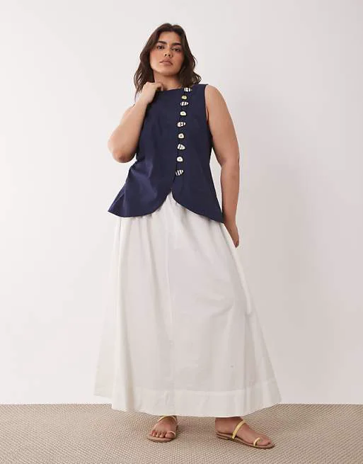 Темно-сине-белое платье макси с жилетом и юбкой из поплина ASOS DESIGN Curve
Темно-сине-белое платье макси с жилетом и юбкой из поплина ASOS DESIGN Curve