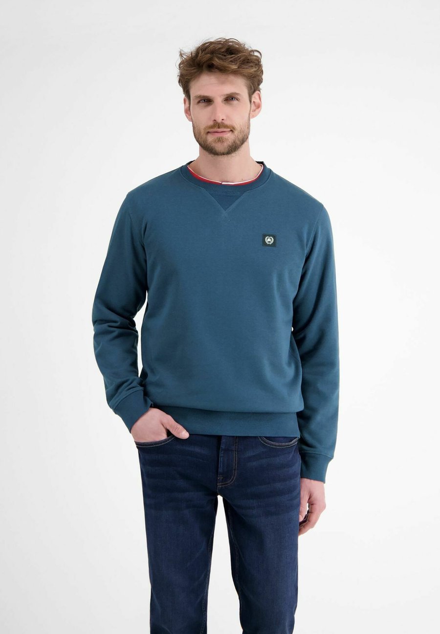 Толстовка LERROS Sweatshirt, Storm Blue /Blue, Синий, Толстовка LERROS Sweatshirt, Storm Blue /Blue
Толстовка LERROS Sweatshirt, Storm Blue /Blue, Синий, Толстовка LERROS Sweatshirt, Storm Blue /Blue