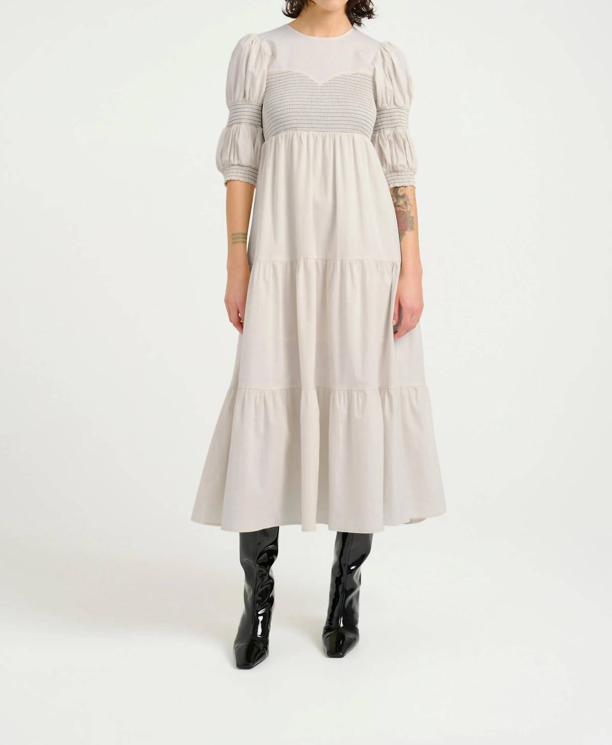 Платье миди Ariagz в Afterglow Gestuz
Платье миди Ariagz в Afterglow Gestuz