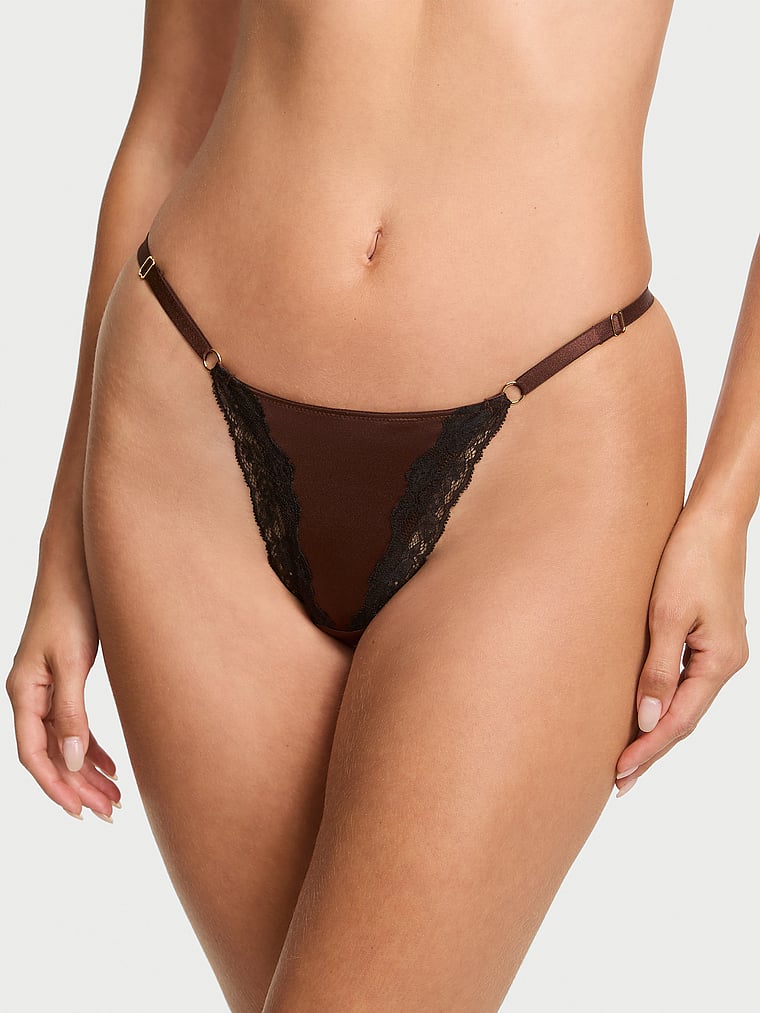 Трусики-Стринги с V-образным вырезом и кружевной отделкой, с регулируемой длиной бедра Very Sexy, lace trim ganache
Трусики-Стринги с V-образным вырезом и кружевной отделкой, с регулируемой длиной бедра Very Sexy, lace trim ganache