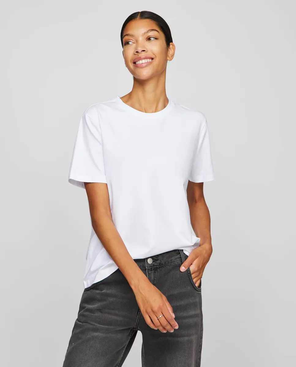 Женская футболка с короткими рукавами и круглым вырезом Vila, белый
Женская футболка с короткими рукавами и круглым вырезом Vila, белый