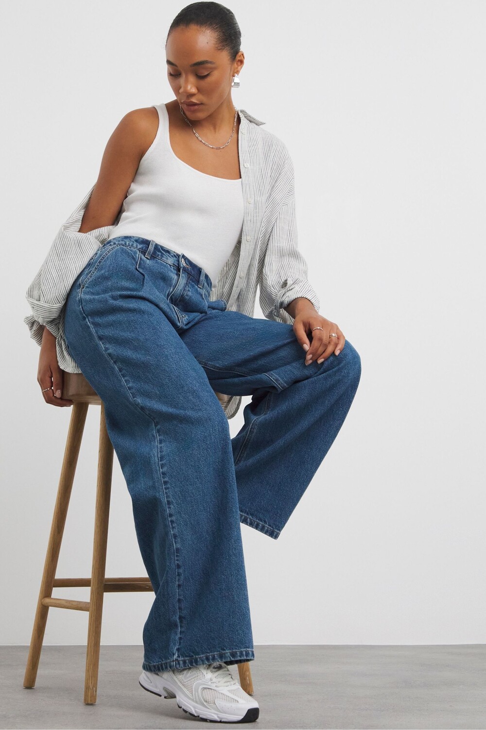 Широкие джинсы со складками Simply Be, синий
Широкие джинсы со складками Simply Be, синий