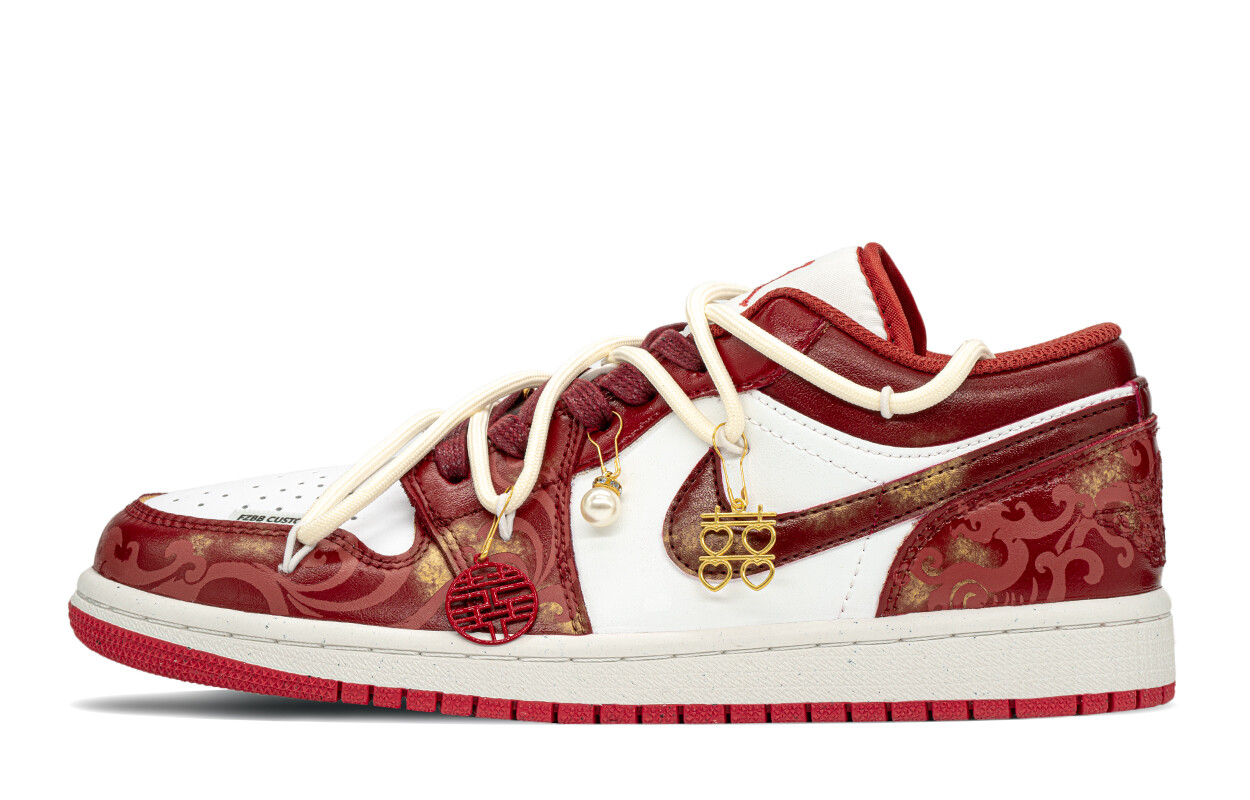 Кроссовки Air Jordan 1 Vintage Basketball Shoes Women's Low-top Red/Gold, золотой, Желтый, Кроссовки Air Jordan 1 Vintage Basketball Shoes Women's Low-top Red/Gold, золотой
Кроссовки Air Jordan 1 Vintage Basketball Shoes Women's Low-top Red/Gold, золотой, Желтый, Кроссовки Air Jordan 1 Vintage Basketball Shoes Women's Low-top Red/Gold, золотой