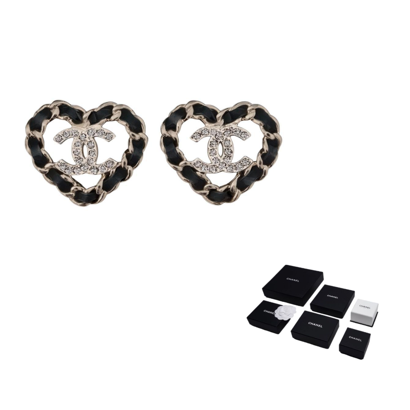 CHANEL Металлические серьги-гвоздики Women's Black
CHANEL Металлические серьги-гвоздики Women's Black