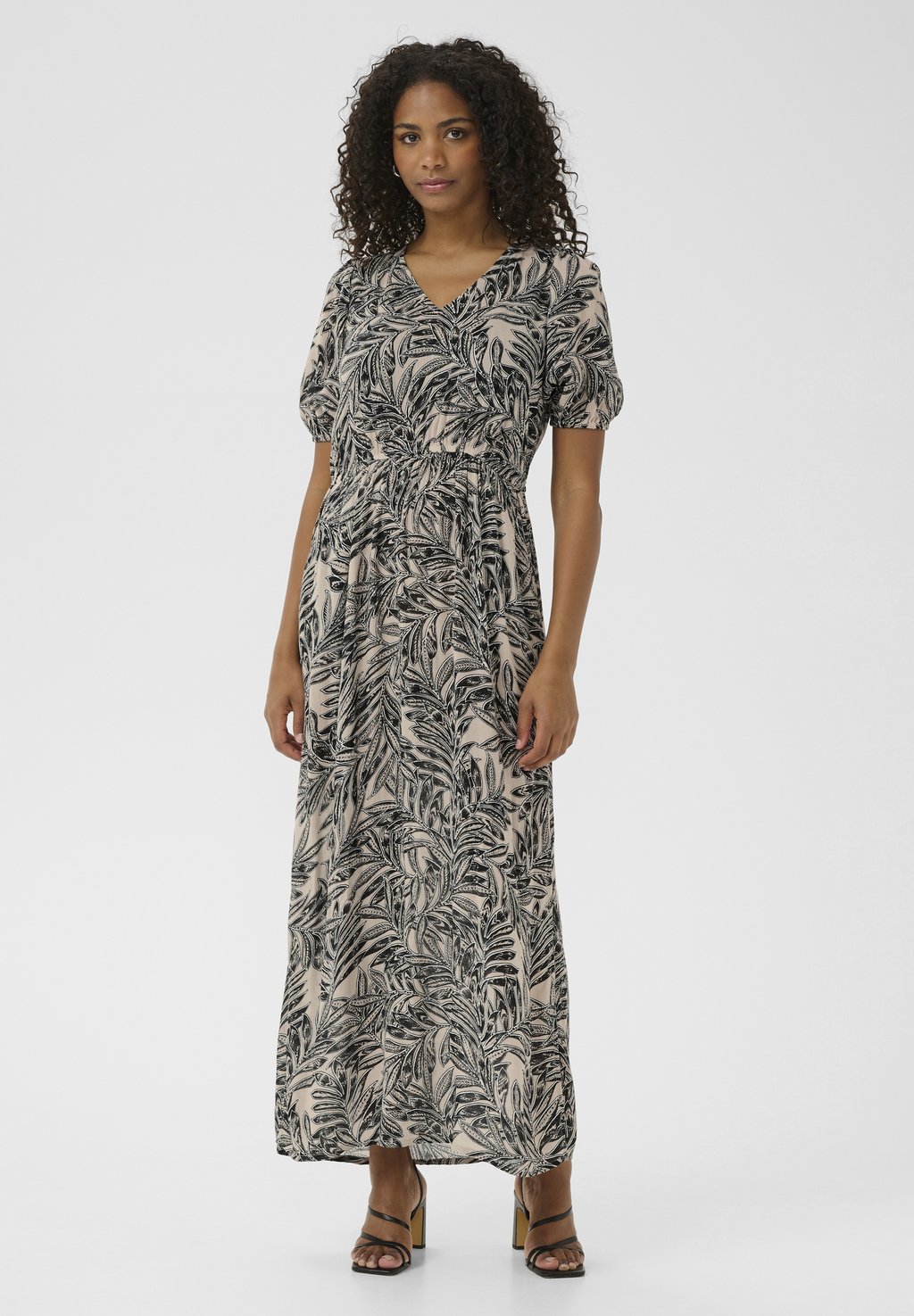 Длинное платье KAISOLDE AMBER Kaffe, черный
Длинное платье KAISOLDE AMBER Kaffe, черный