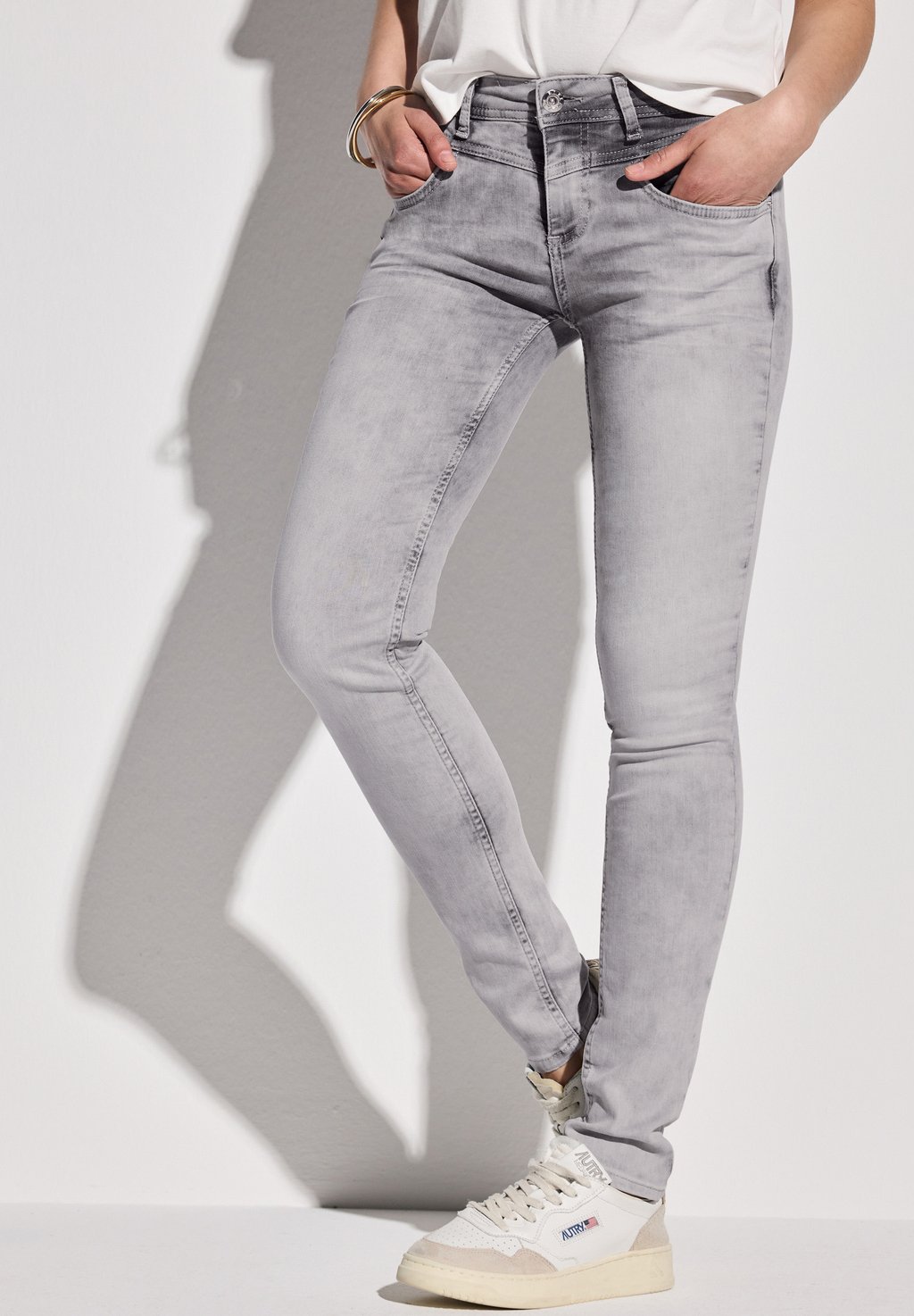 Джинсы облегающего кроя Street One, светло-серый
Джинсы облегающего кроя Street One, светло-серый