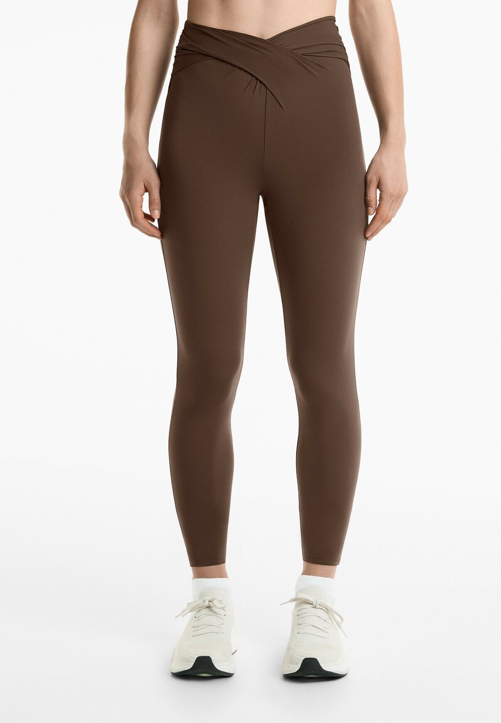 Леггинсы OYSHO, коричневый
Леггинсы OYSHO, коричневый