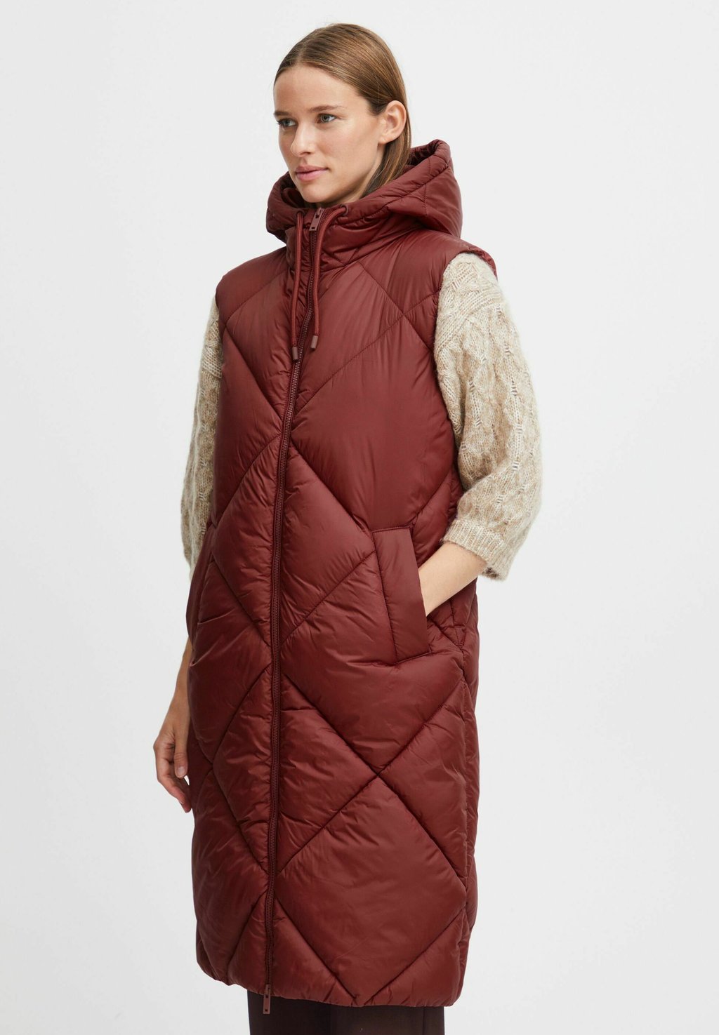 Жилет BYBOMINA WAISTCOAT b.young, коричневый
Жилет BYBOMINA WAISTCOAT b.young, коричневый