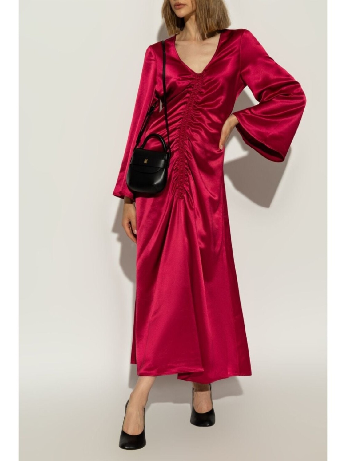 By Malene Birger платье цвета лаванды, розовый
By Malene Birger платье цвета лаванды, розовый