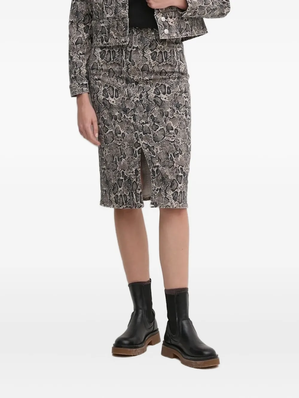 Юбка миди прямого кроя с принтом под змеиную кожу Joop!, коричневый
Юбка миди прямого кроя с принтом под змеиную кожу Joop!, коричневый