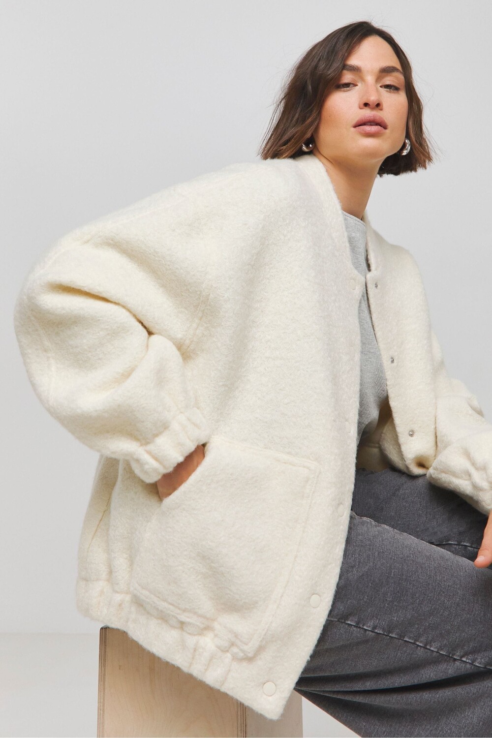 Куртка бомбер из начесаной шерсти Simply Be, бежевый
Куртка бомбер из начесаной шерсти Simply Be, бежевый