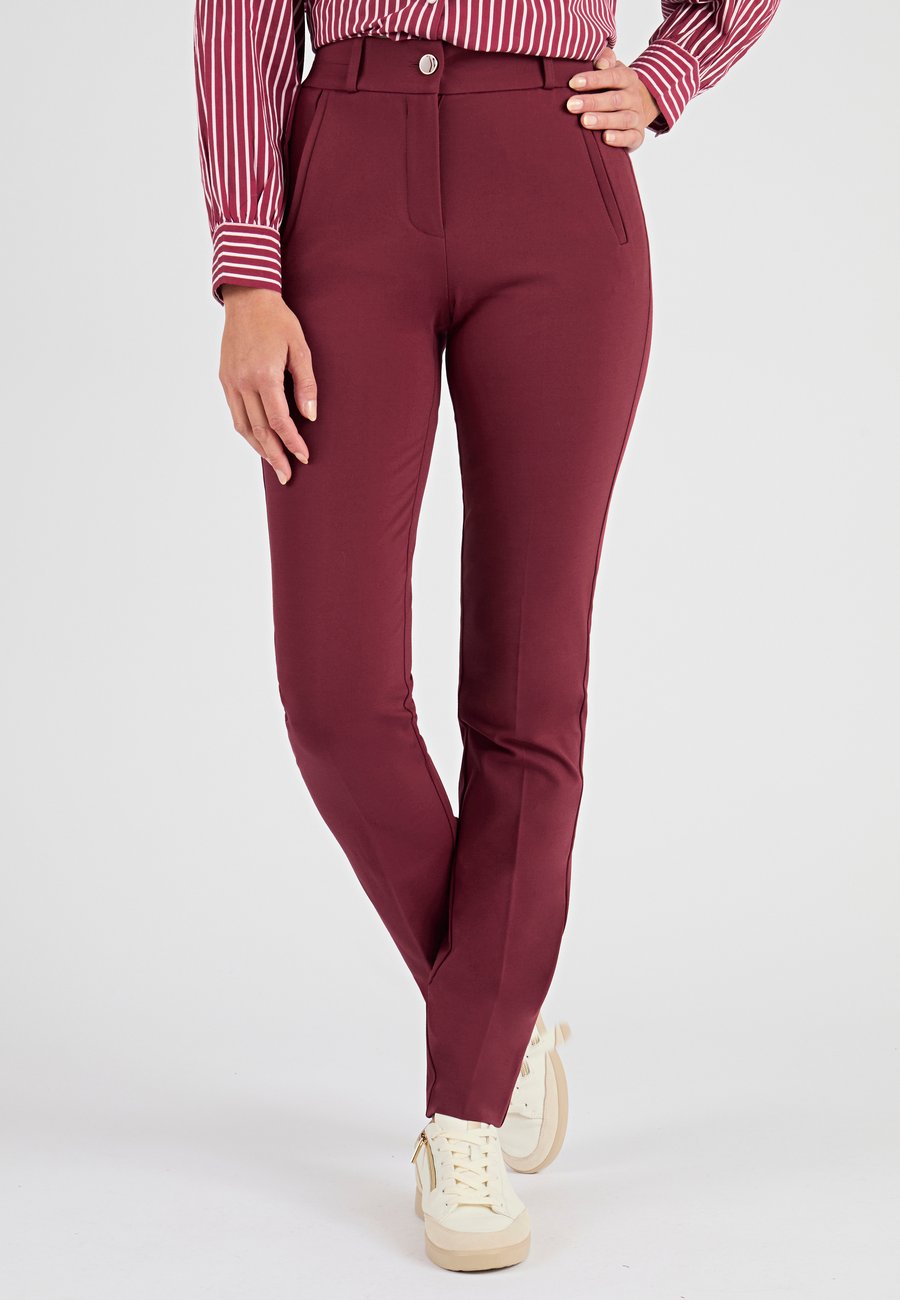 Брюки Damart MILANO BI-EXTENSIBLE PERFECT FIT BY , Bordeaux/Red
Брюки Damart MILANO BI-EXTENSIBLE PERFECT FIT BY , Bordeaux/Red