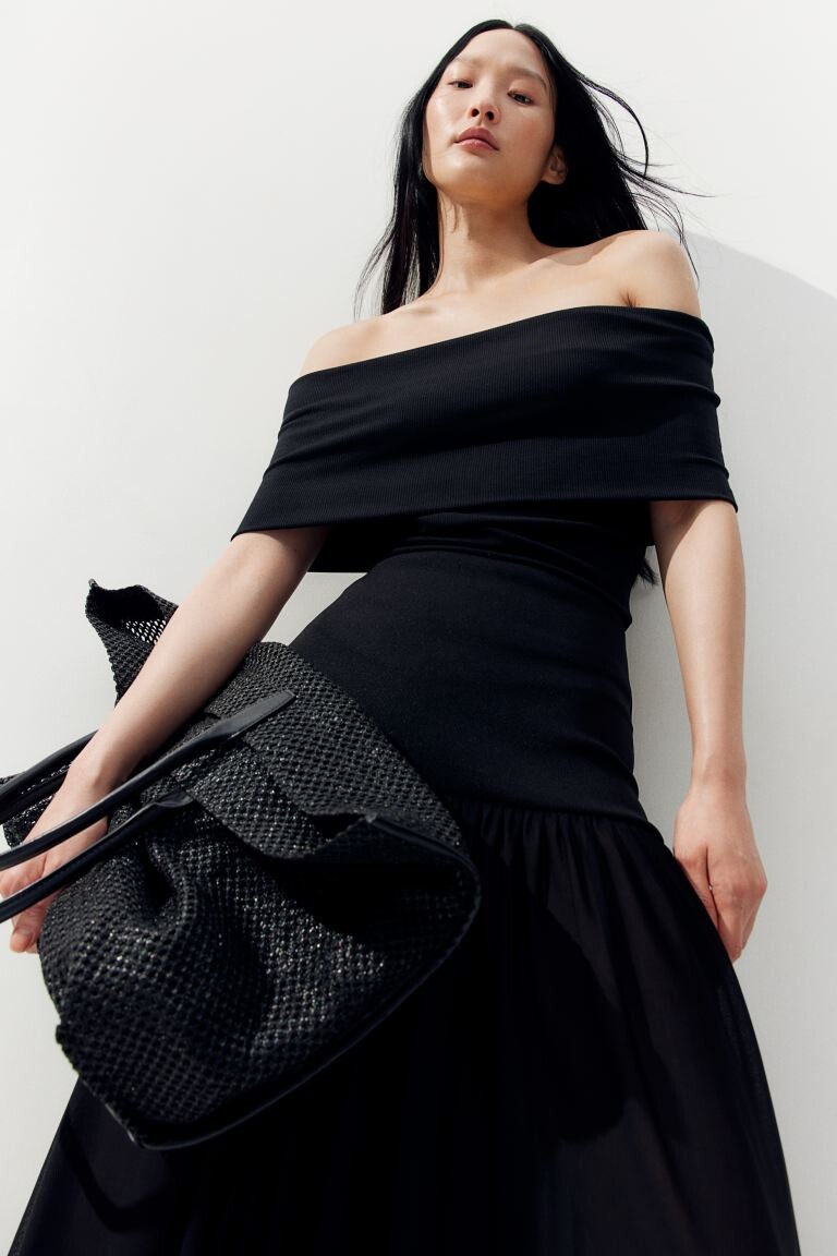 Рубашка в рубчик с открытыми плечами H&M, черный
Рубашка в рубчик с открытыми плечами H&M, черный