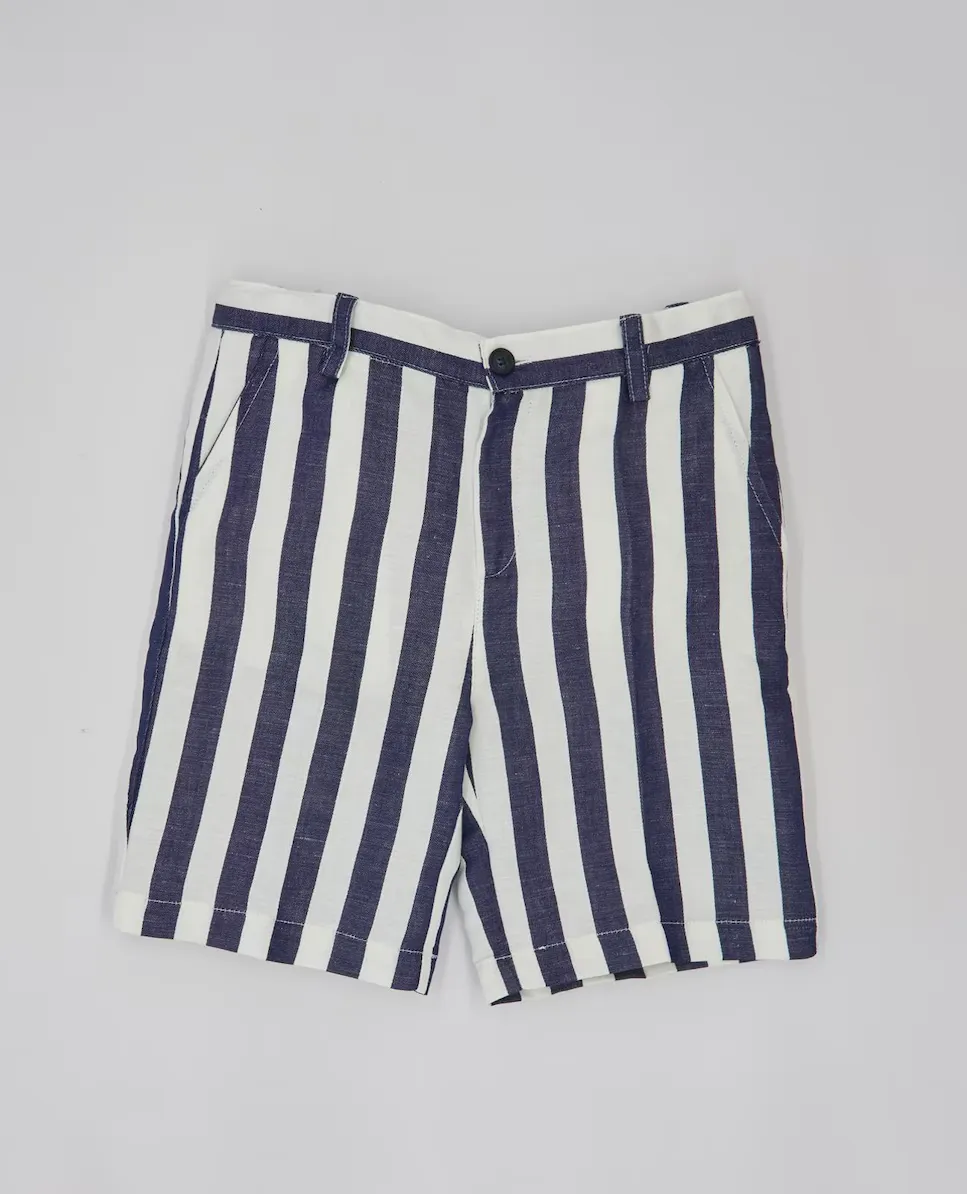 Полосатые шорты-бермуды для мальчиков со шлевками для ремня Fina Ejerique, темно-синий
Полосатые шорты-бермуды для мальчиков со шлевками для ремня Fina Ejerique, темно-синий