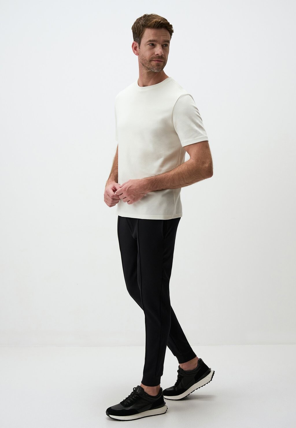 Спортивные брюки WITH ELASTIC WAISTBAND Jimmy Key, черный
Спортивные брюки WITH ELASTIC WAISTBAND Jimmy Key, черный