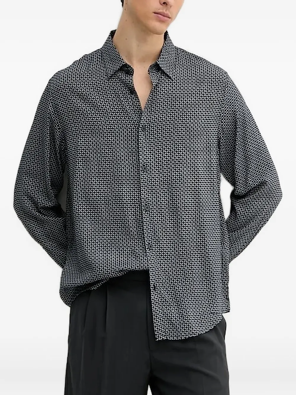 Рубашка с длинными рукавами и геометричным принтом Armani Exchange, черный 
Рубашка с длинными рукавами и геометричным принтом Armani Exchange, черный