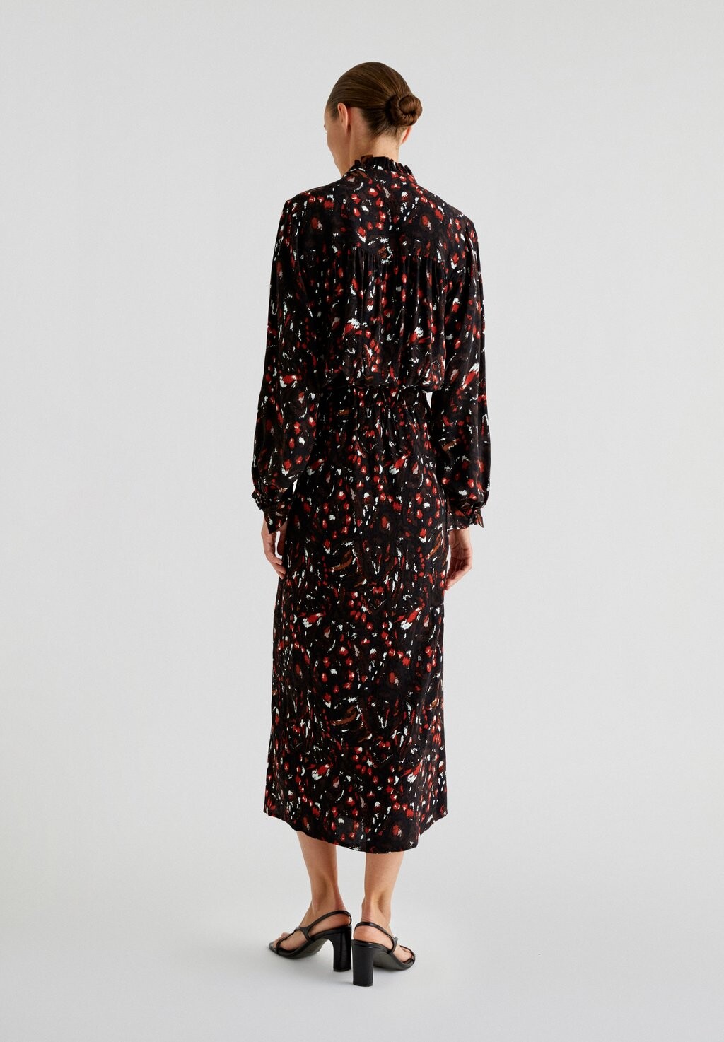 Юбка-карандаш LEO Scalpers, черный
Юбка-карандаш LEO Scalpers, черный