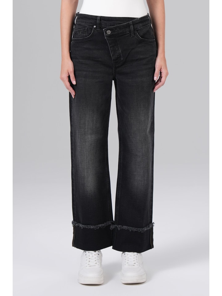 Джинсы M.O.D
Джинсы M.O.D