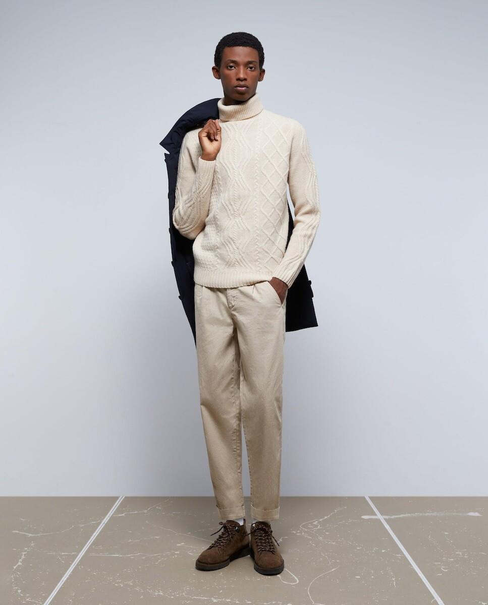 Мужские хлопковые бежевые джинсы прямого кроя Scalpers, бежевый
Мужские хлопковые бежевые джинсы прямого кроя Scalpers, бежевый