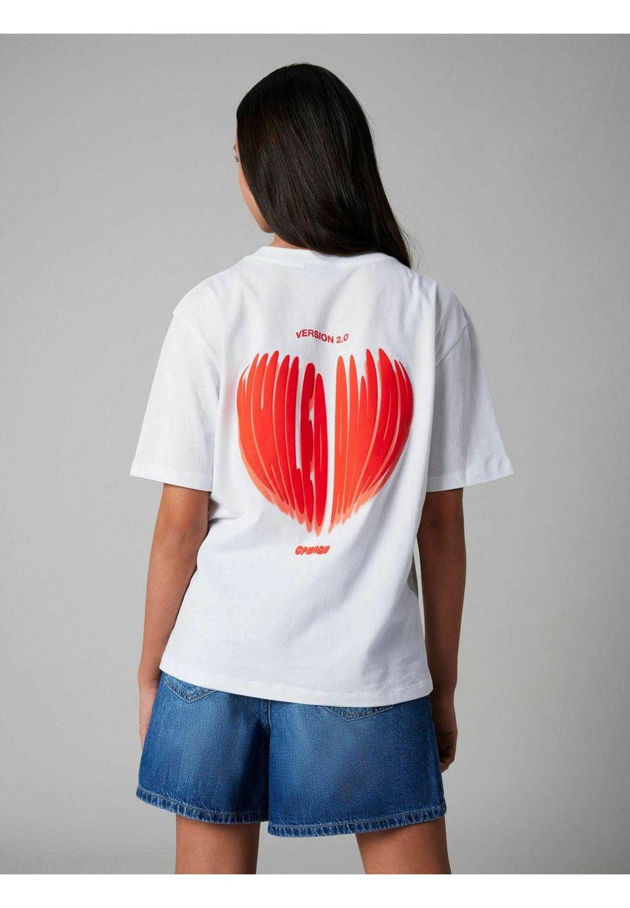 Футболка LMTD LOOSE FIT, Bright White/Off-White
Футболка LMTD LOOSE FIT, Bright White/Off-White