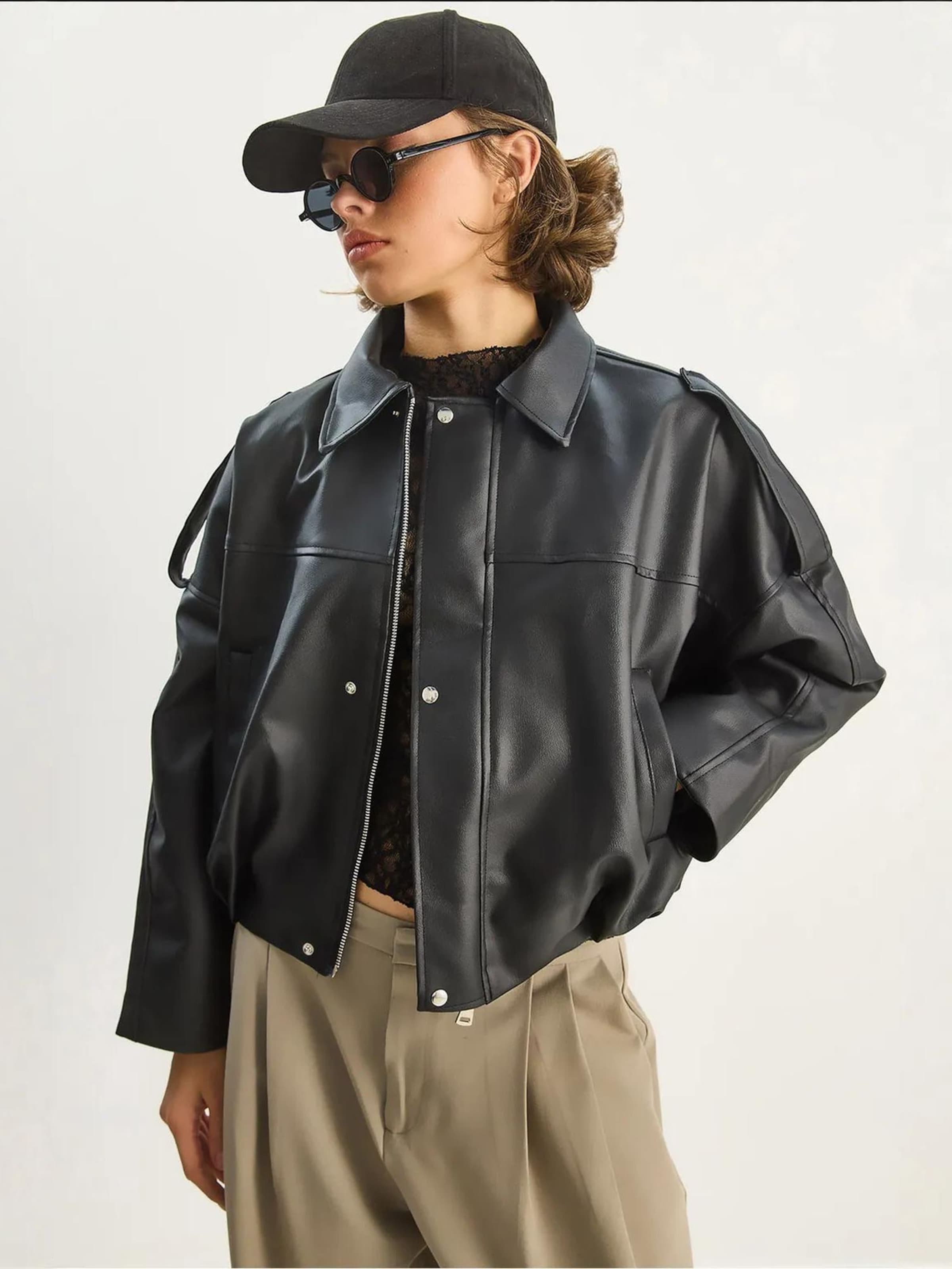 Bianco Lucci Куртка для межсезонья в черном цвете
Bianco Lucci Куртка для межсезонья в черном цвете