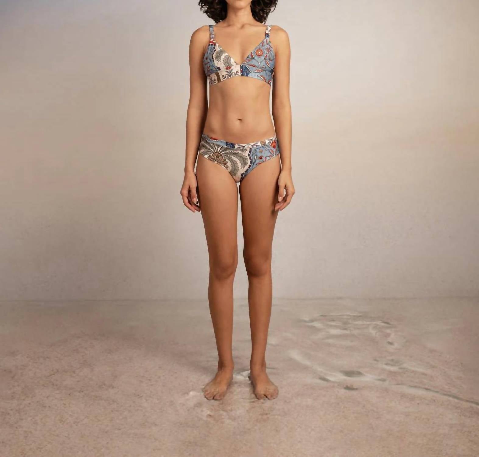 Купальник женский Encantadore, цвет pampa
Купальник женский Encantadore, цвет pampa