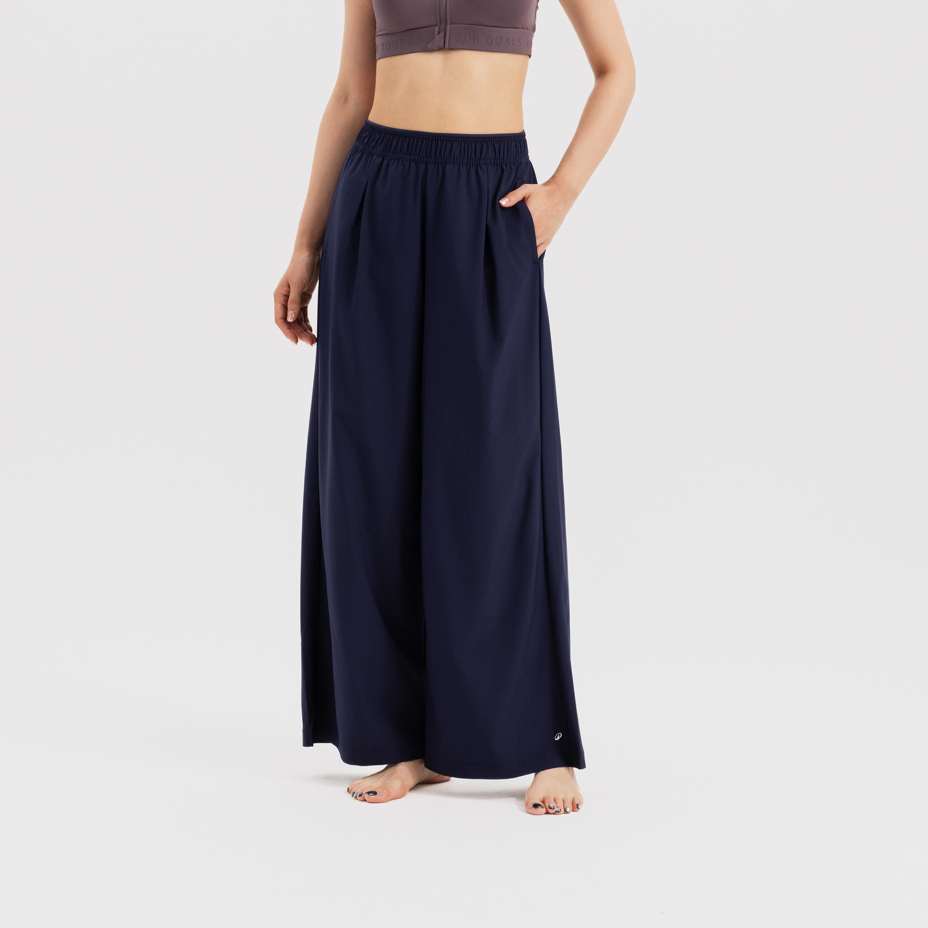 Женские танцевальные широкие брюки Decathlon - серо-голубой
Женские танцевальные широкие брюки Decathlon - серо-голубой