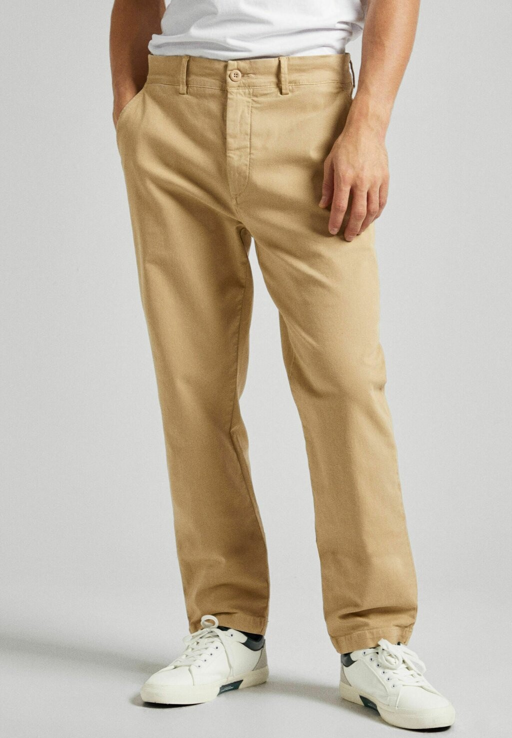 Чино REGULAR Pepe Jeans, цвет khaki beige
Чино REGULAR Pepe Jeans, цвет khaki beige